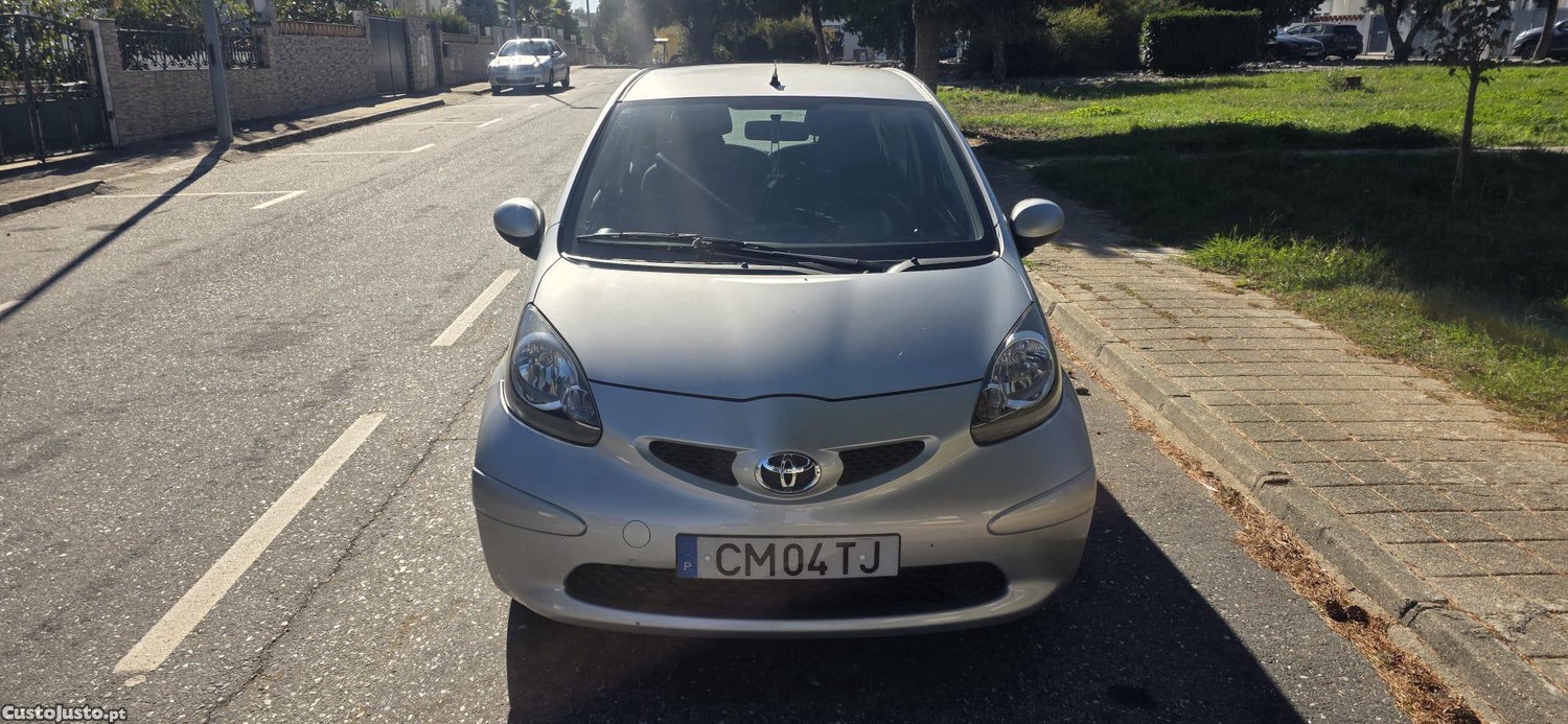 Toyota Aygo 1.0 MUITO ESTIMADO — photo 5