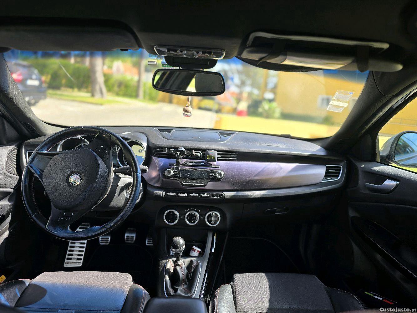 Alfa Romeo Giulietta Sport exclusive - 10 foto 3