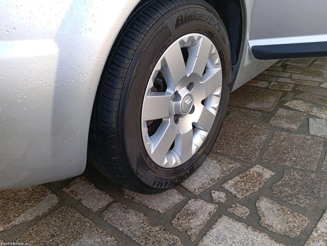 Citroën C3 Pluriel 1,4 HDI 2008 — fotografia 7