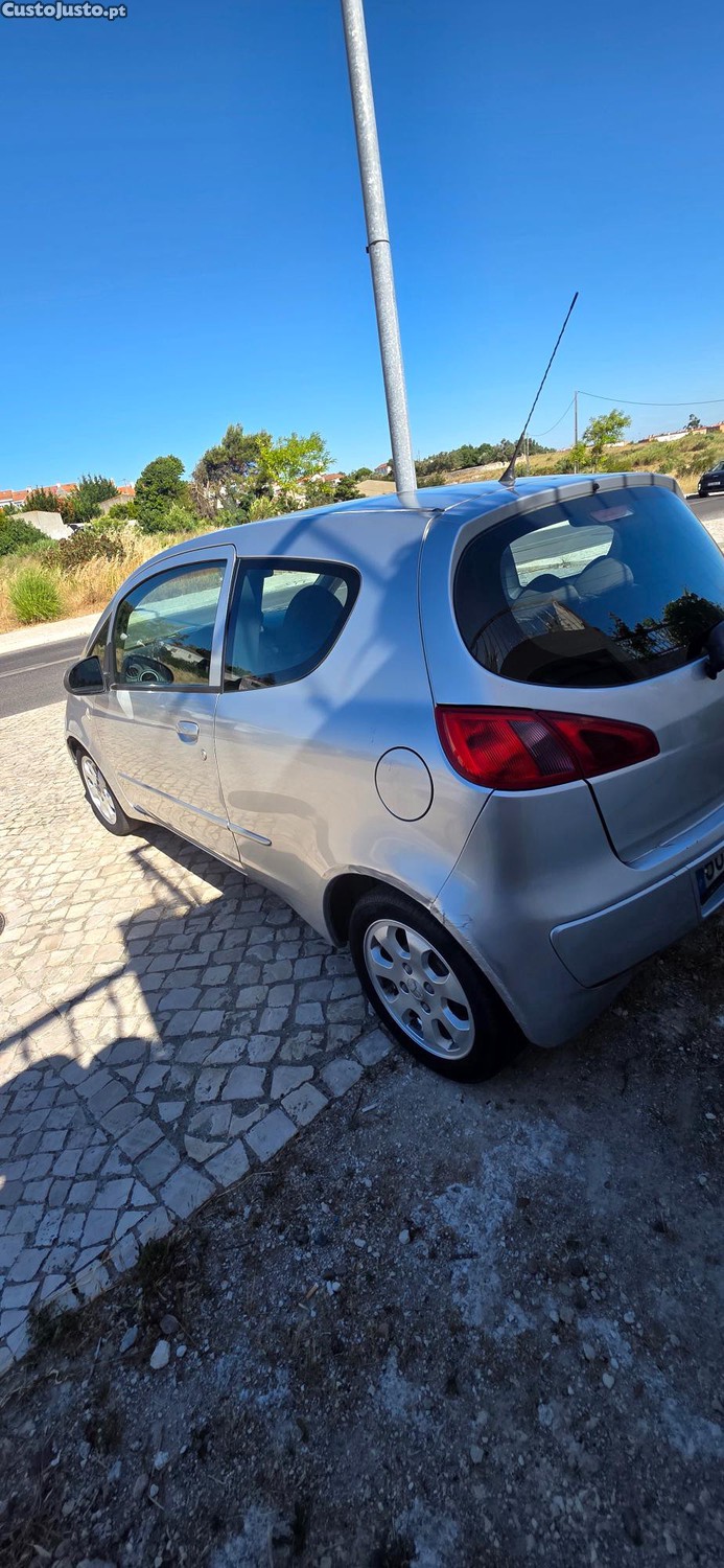 Mitsubishi Colt 1.1+AC — fotografia 6