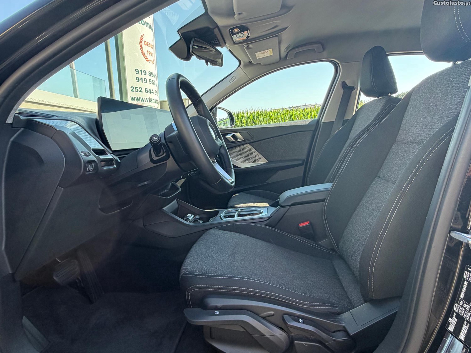 BMW 116 Standard Aut — fotografia 3