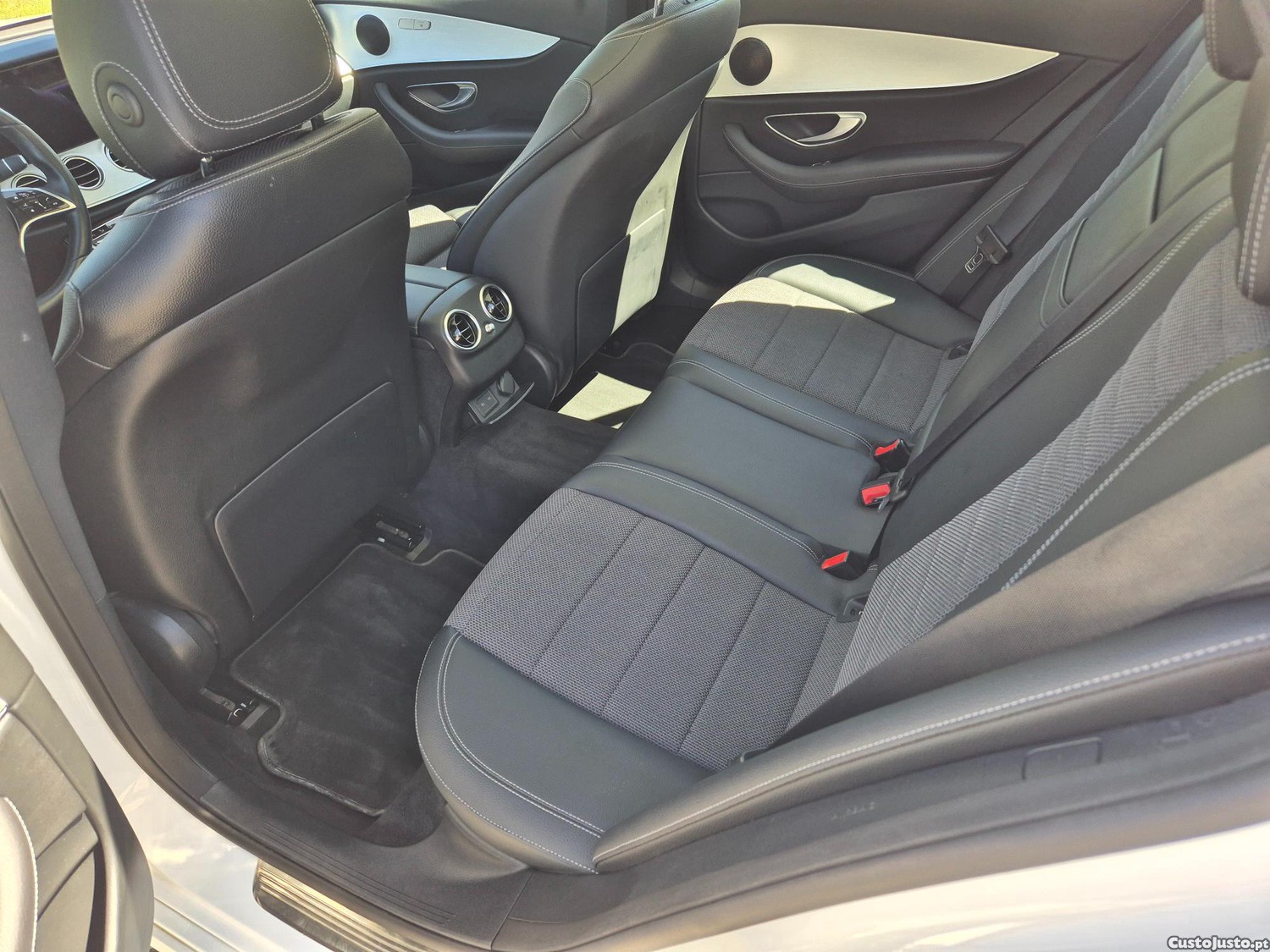 Mercedes-Benz E 300 avantgarde — fotografia 3