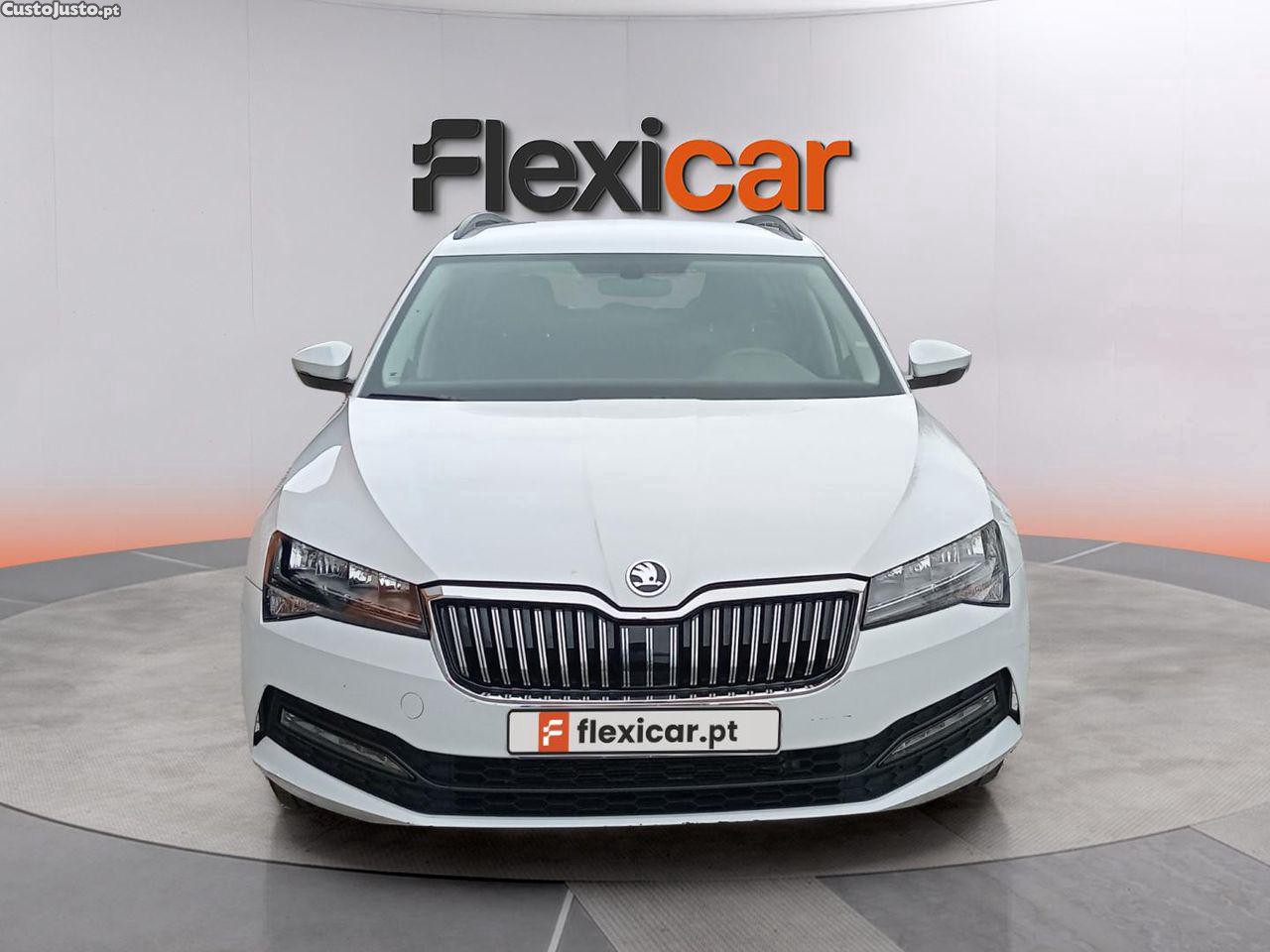 Skoda Superb Break 2.0 TDI Ambition DSG — fotografia 16