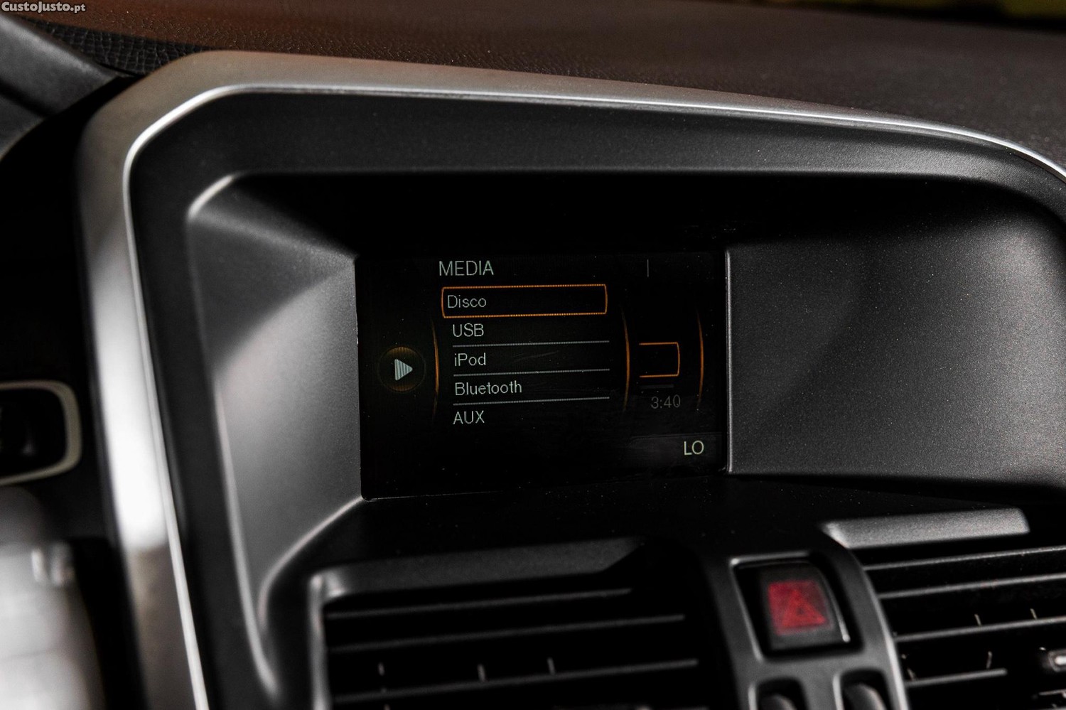 Volvo XC 60 2.0 D3 Drive R-Design — fotografia 10