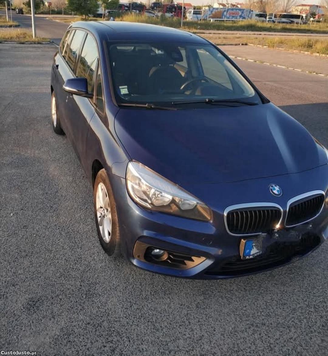 BMW 216 Gran Tourer 216d — fotografia 3