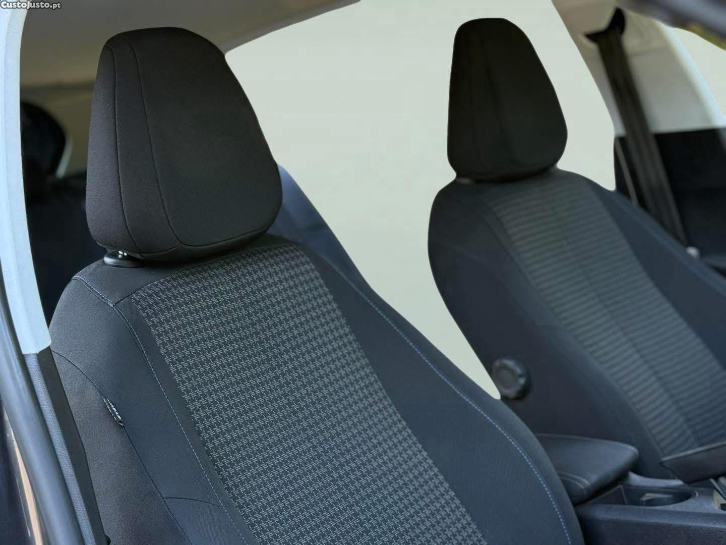 Peugeot 308 1.5 BlueHDi Active — fotografia 5