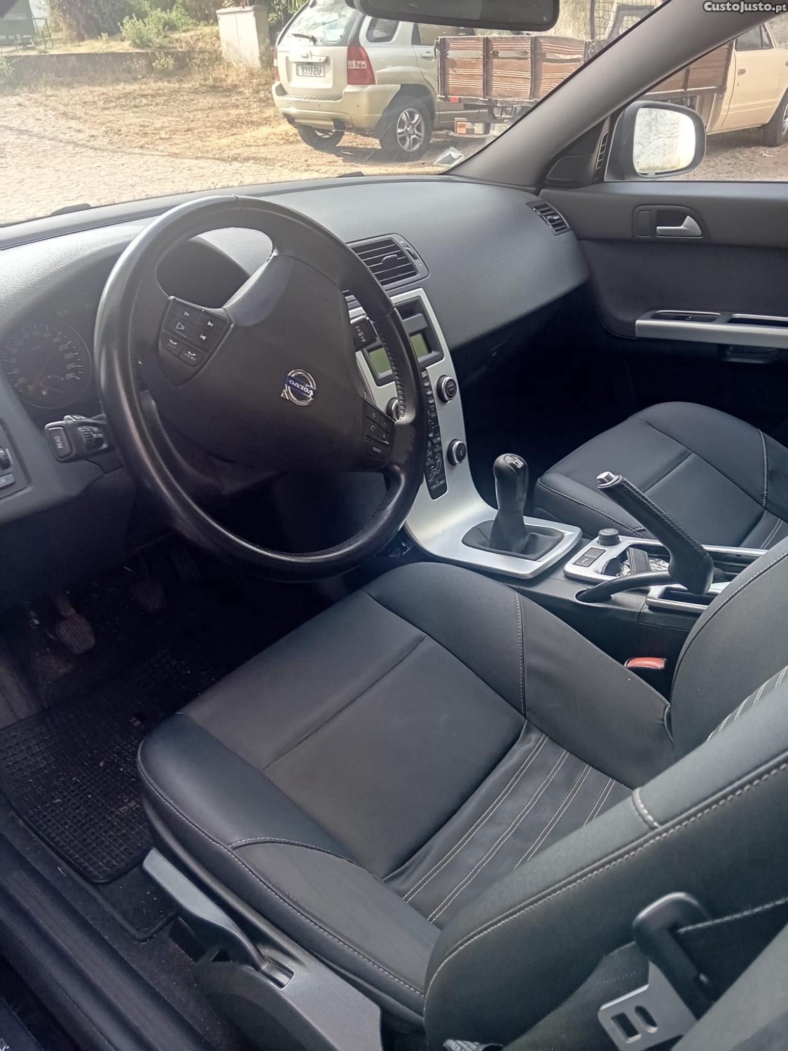 Volvo V50 1.6d — fotografia 2