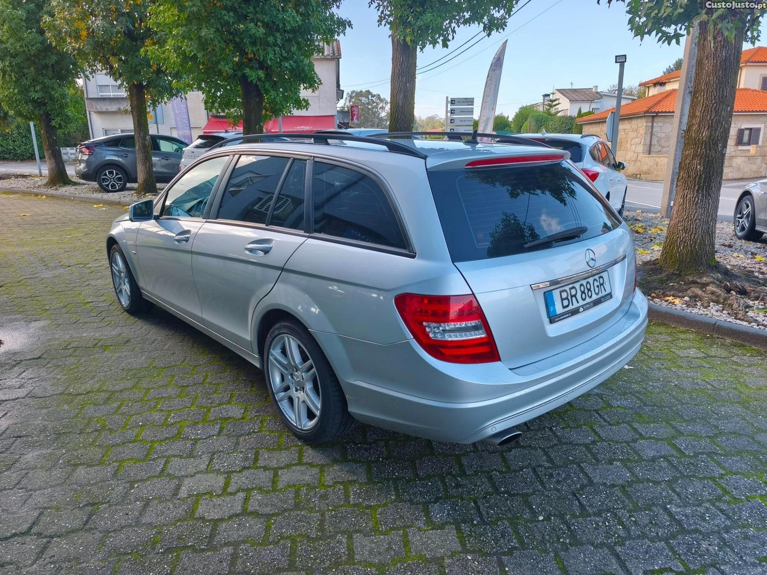 Mercedes-Benz C 220 Bluefficiency 2000CC 177 Cv´s — fotografia 5
