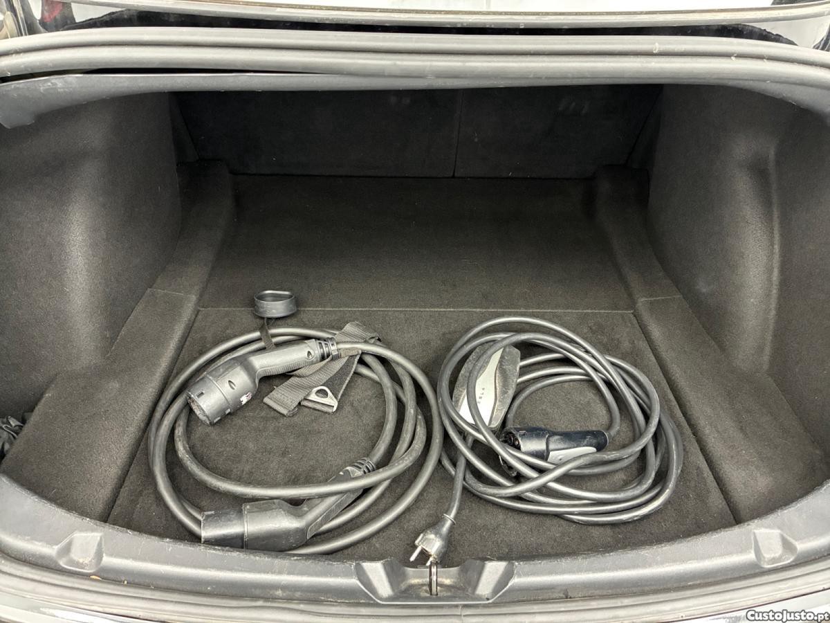 Tesla Model 3 Standard Range Plus RWD — fotografia 3