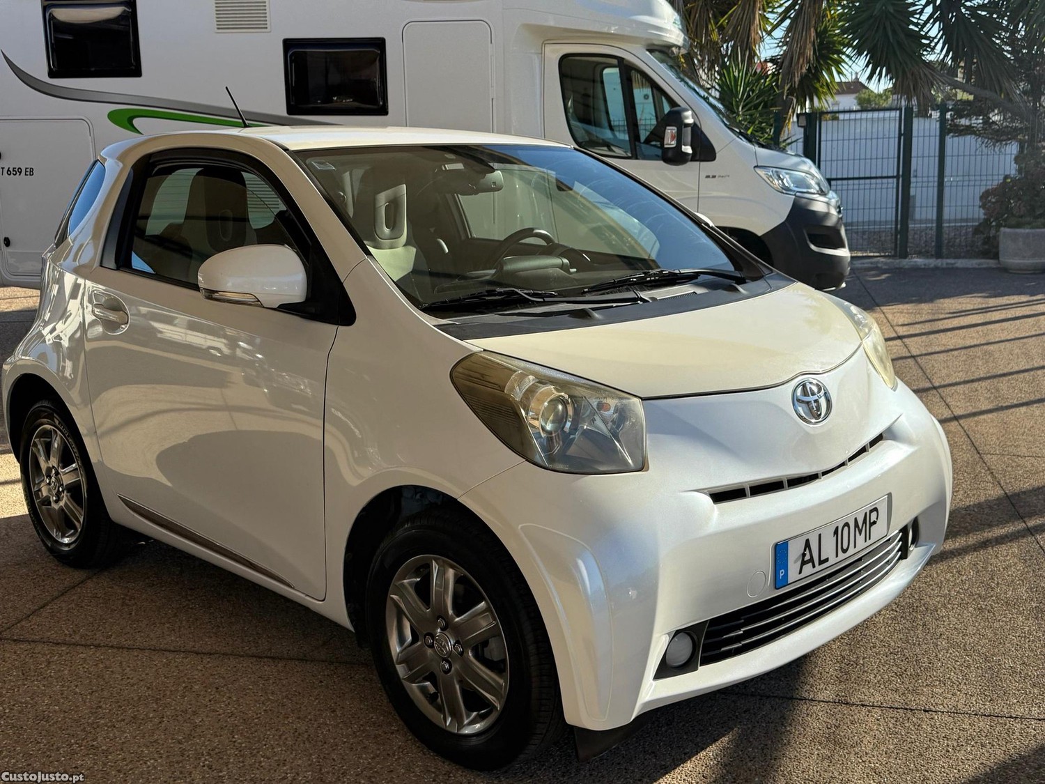 Toyota iQ 1.0 VVT-i 2 EP — fotografia 15