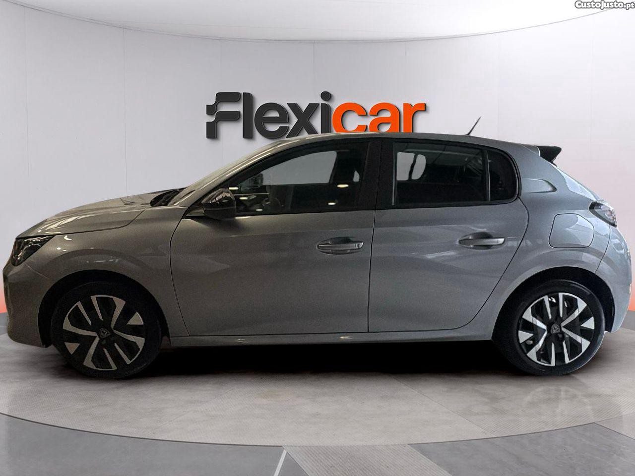 Peugeot 208 1.2 Hybrid Style e-DCS6 — fotografia 14