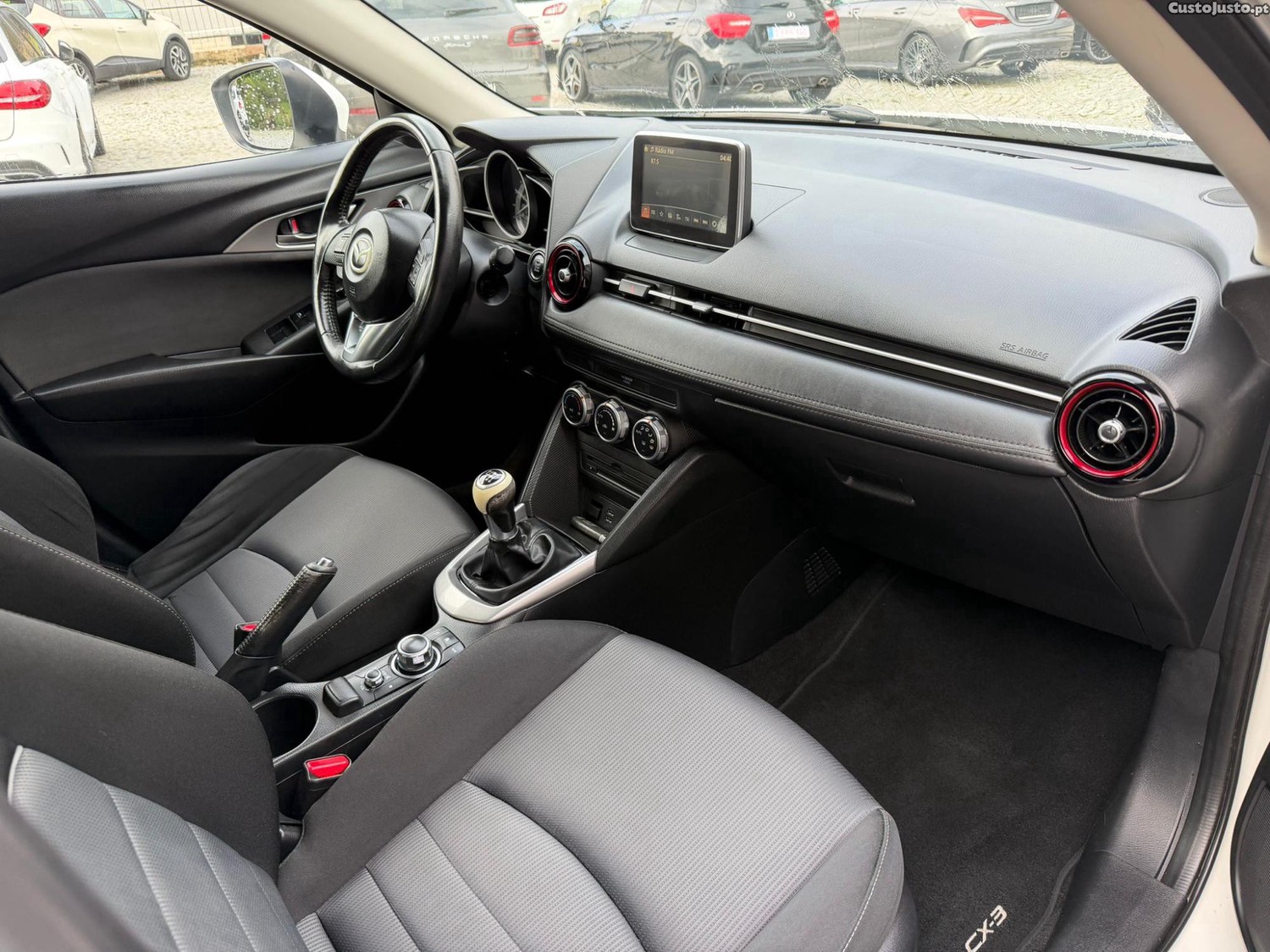 Mazda CX-3 1.5 SKYACTIV — fotografia 4