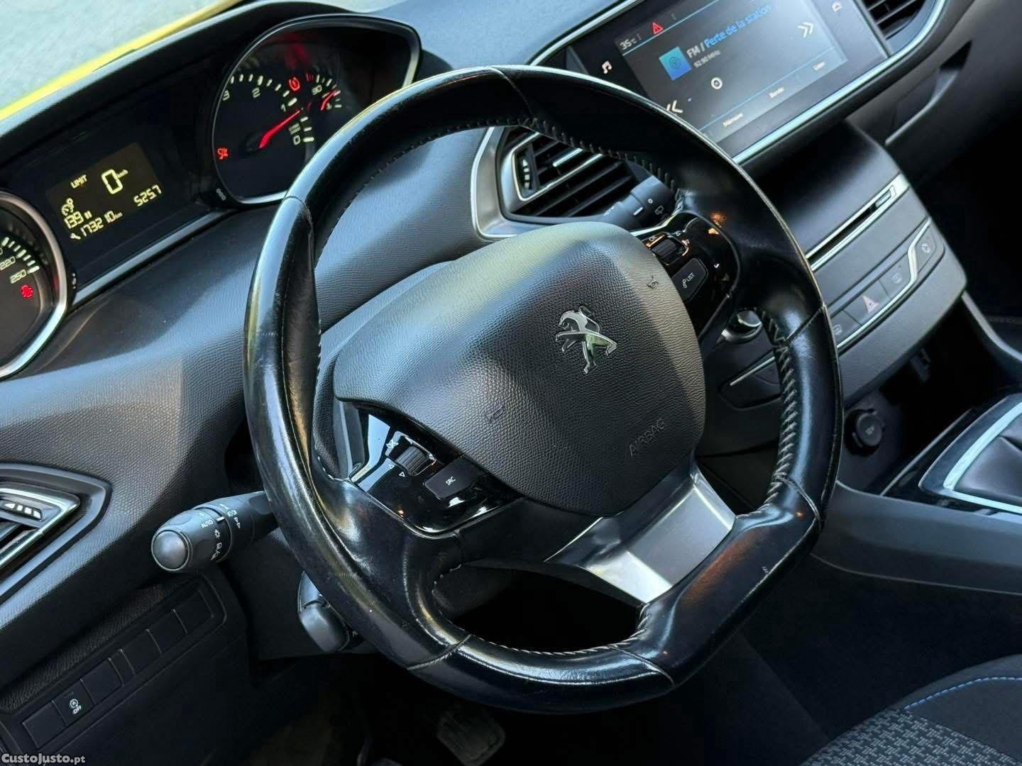 Peugeot 308 1.5 BlueHDi Active — fotografia 3