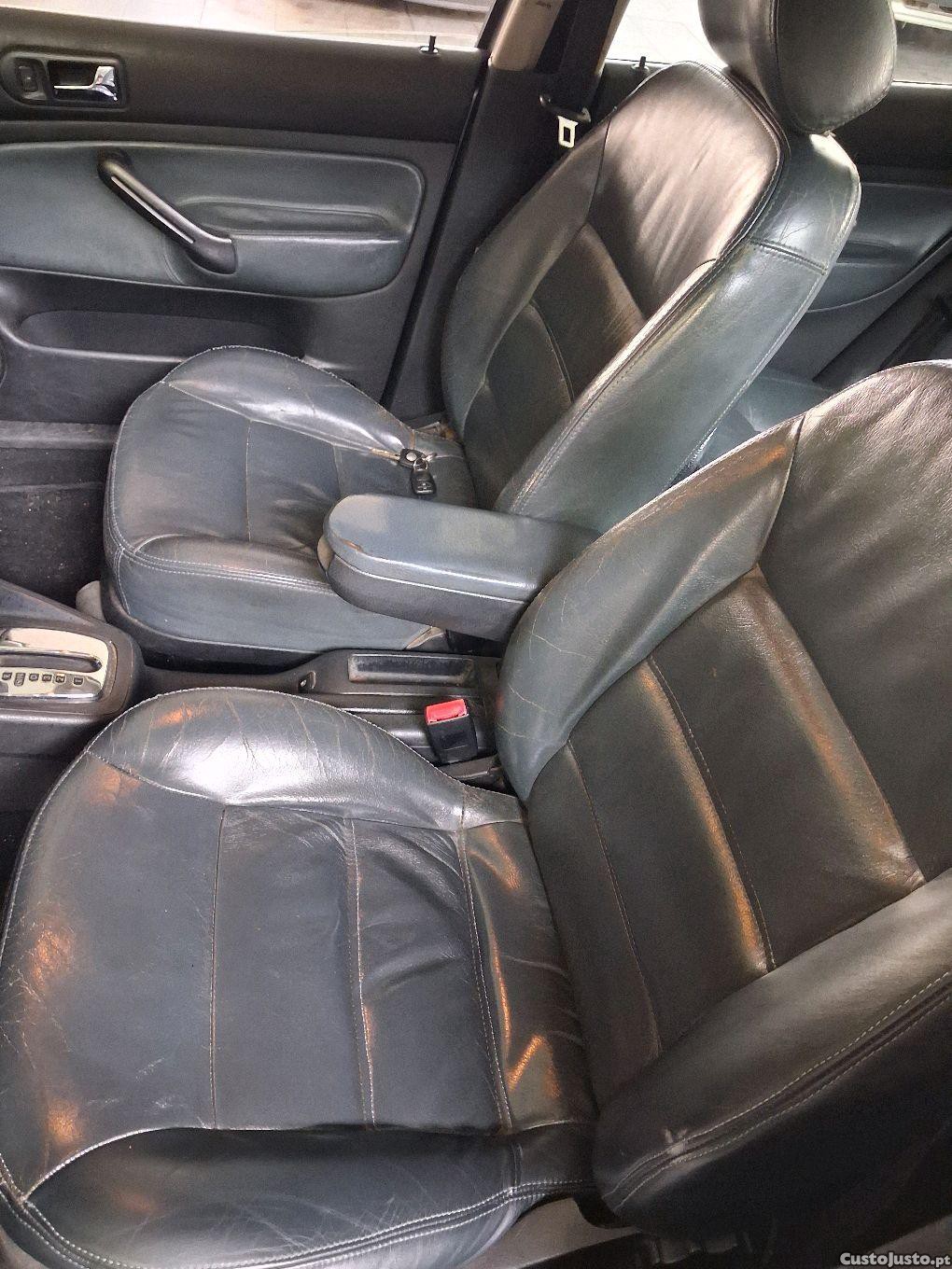 Volkswagen Golf 1.9 Tdi — fotografia 3