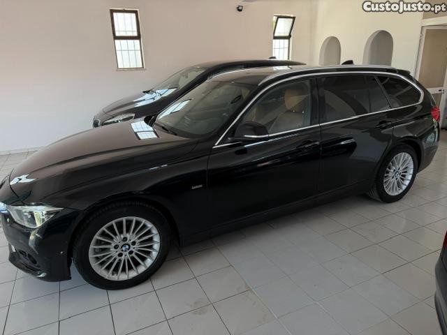 BMW 318 d Touring Auto — fotografia 17