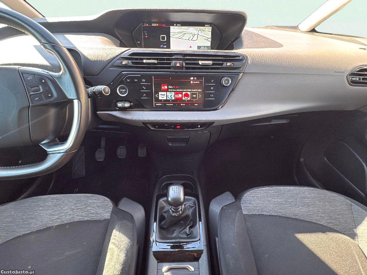 Citroën C4 Spacetourer 1.5 BlueHDi Shine — fotografia 5