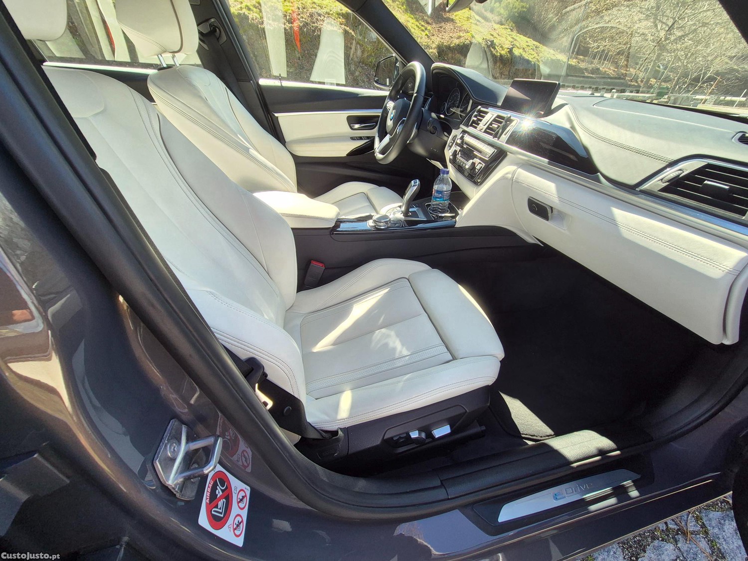 BMW 330 e hibrido plug-in — fotografia 7