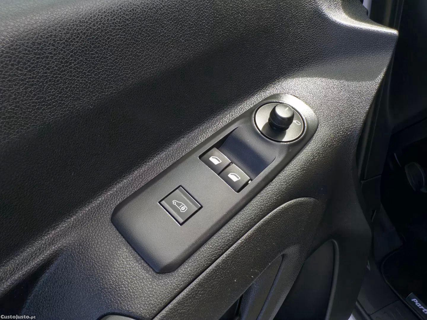 Peugeot Partner Premium l1 — fotografia 9