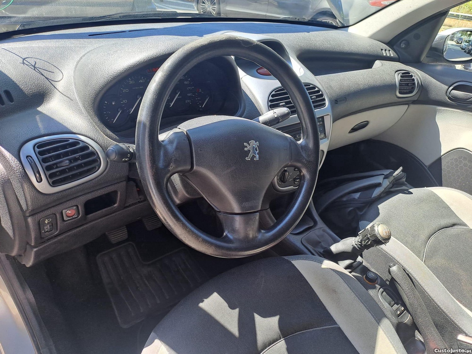 Peugeot 206 1.1 gasolina 118 mil kms — fotografia 5