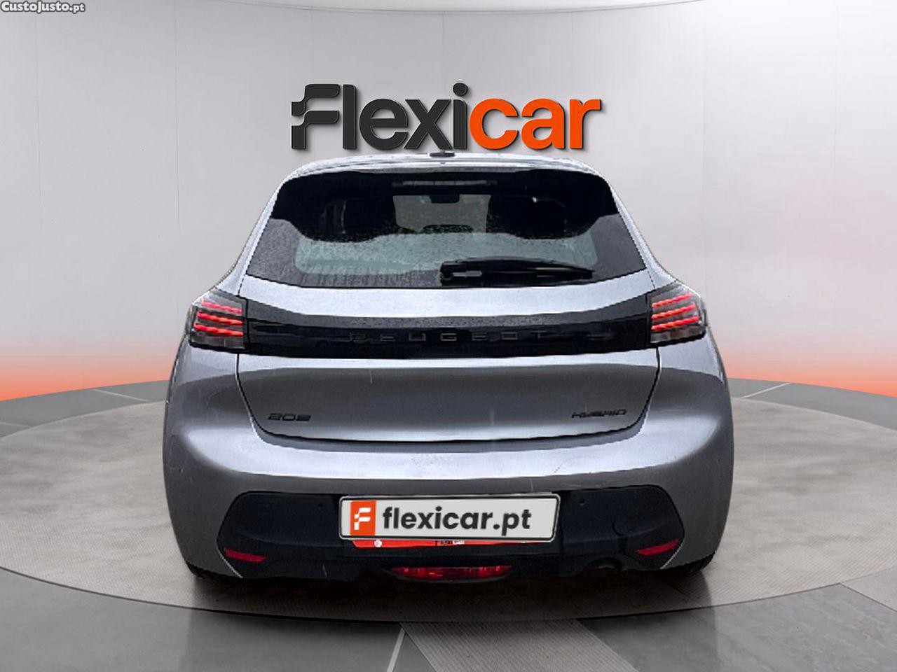Peugeot 208 1.2 Hybrid Style e-DCS6 — fotografia 12