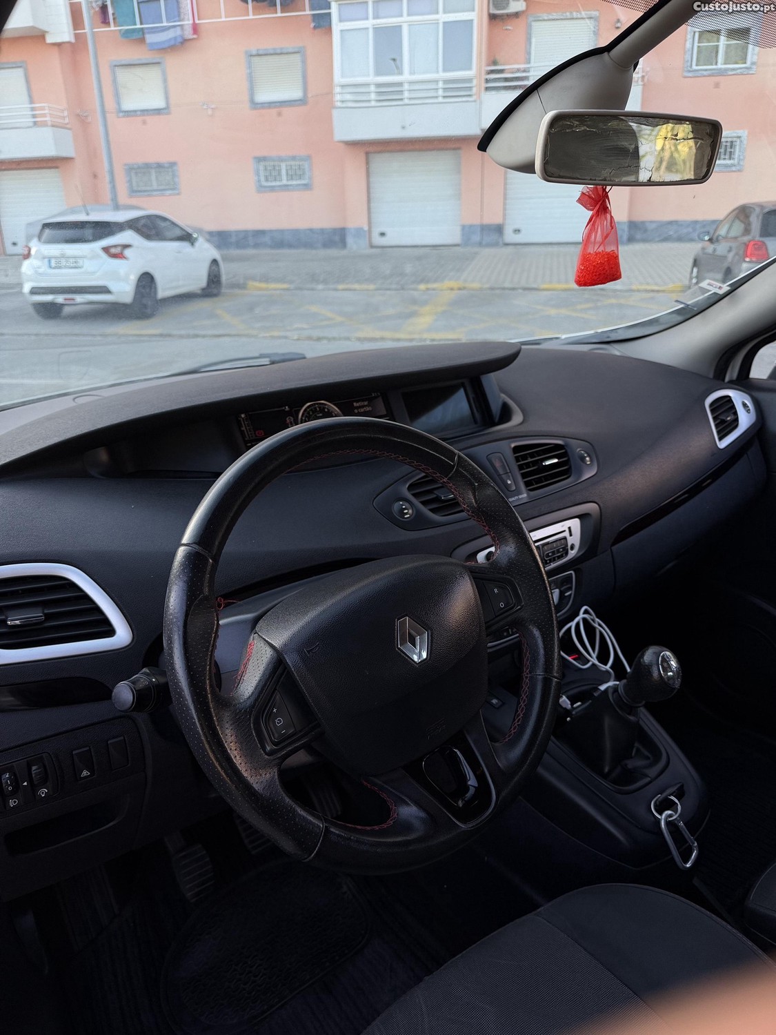 Renault Scénic 1.5Dci — fotografia 3
