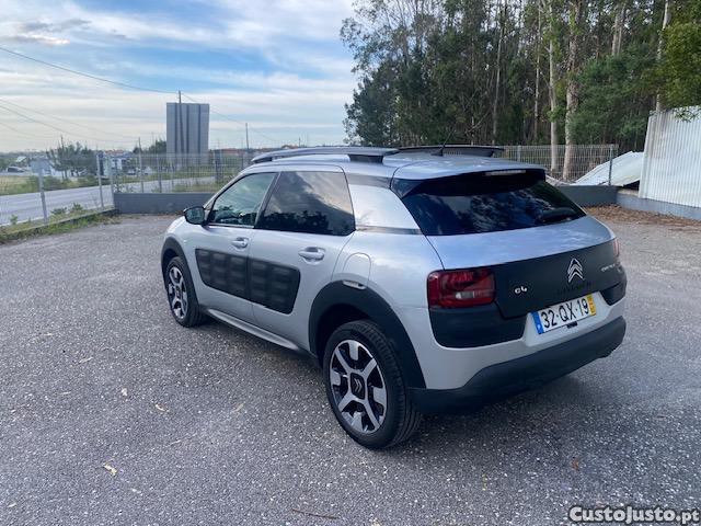 Citroën C4 Cactus 1.6 HDI 100 Cv Shine 2016 - 16 foto 5