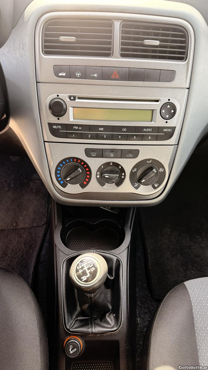 Fiat Punto 1.2 16V de 2010 — fotografia 6