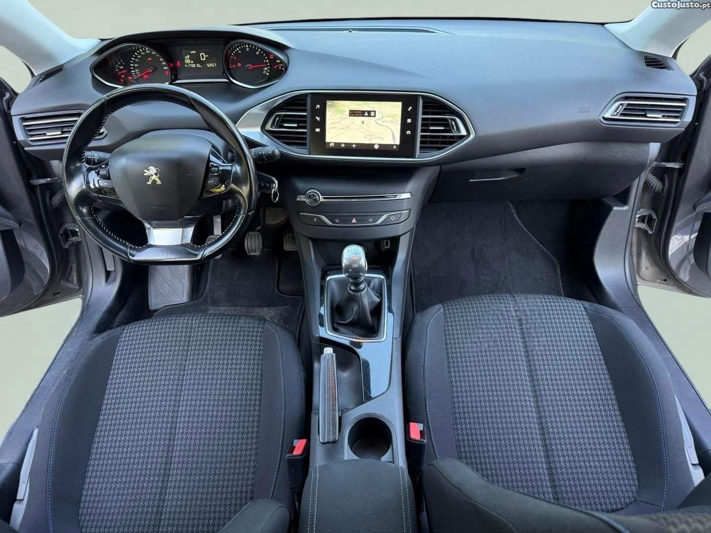 Peugeot 308 1.5 BlueHDi Active — fotografia 6