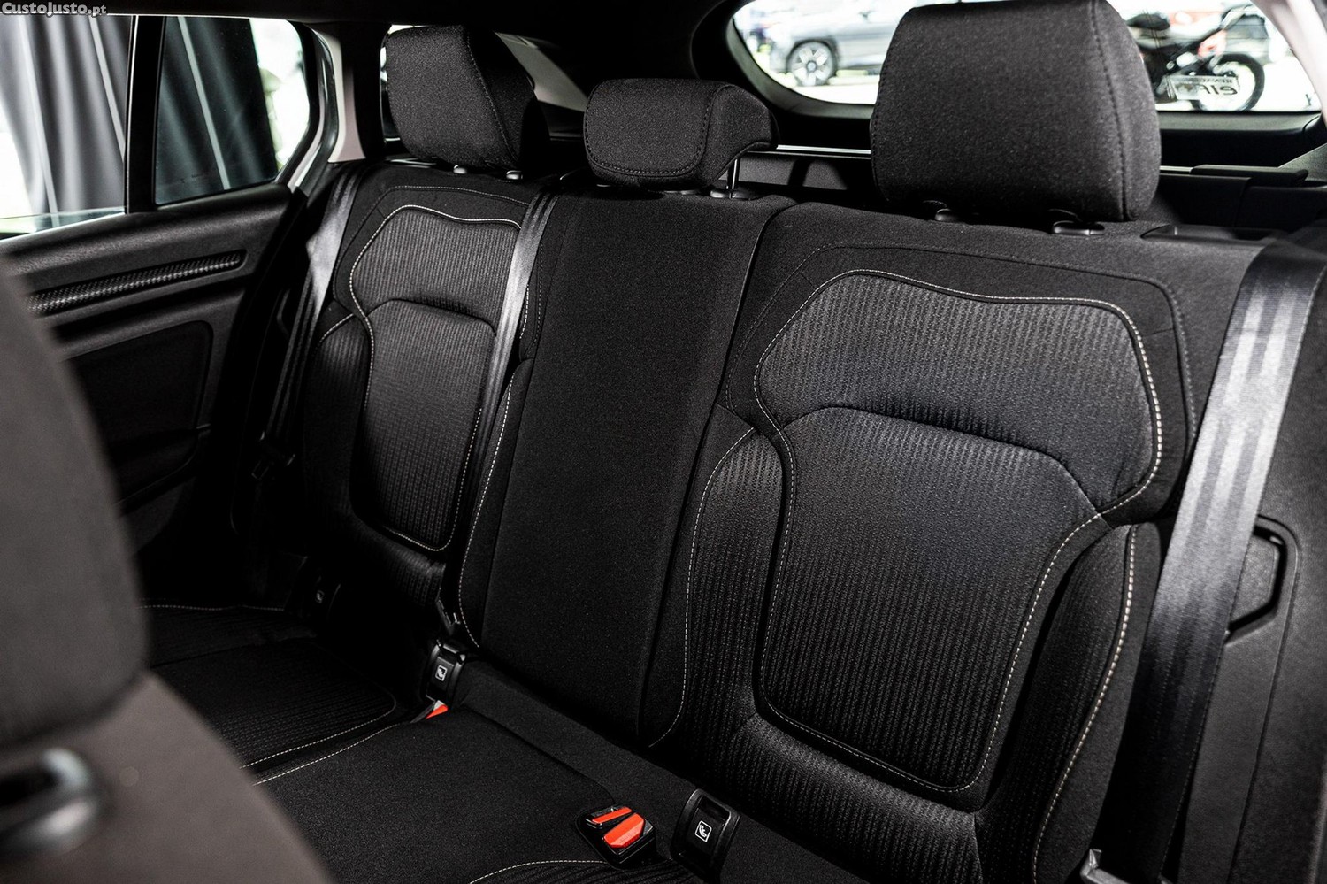 Renault Mégane Sport Tourer 1.5 dCi Limited EDC — fotografia 7