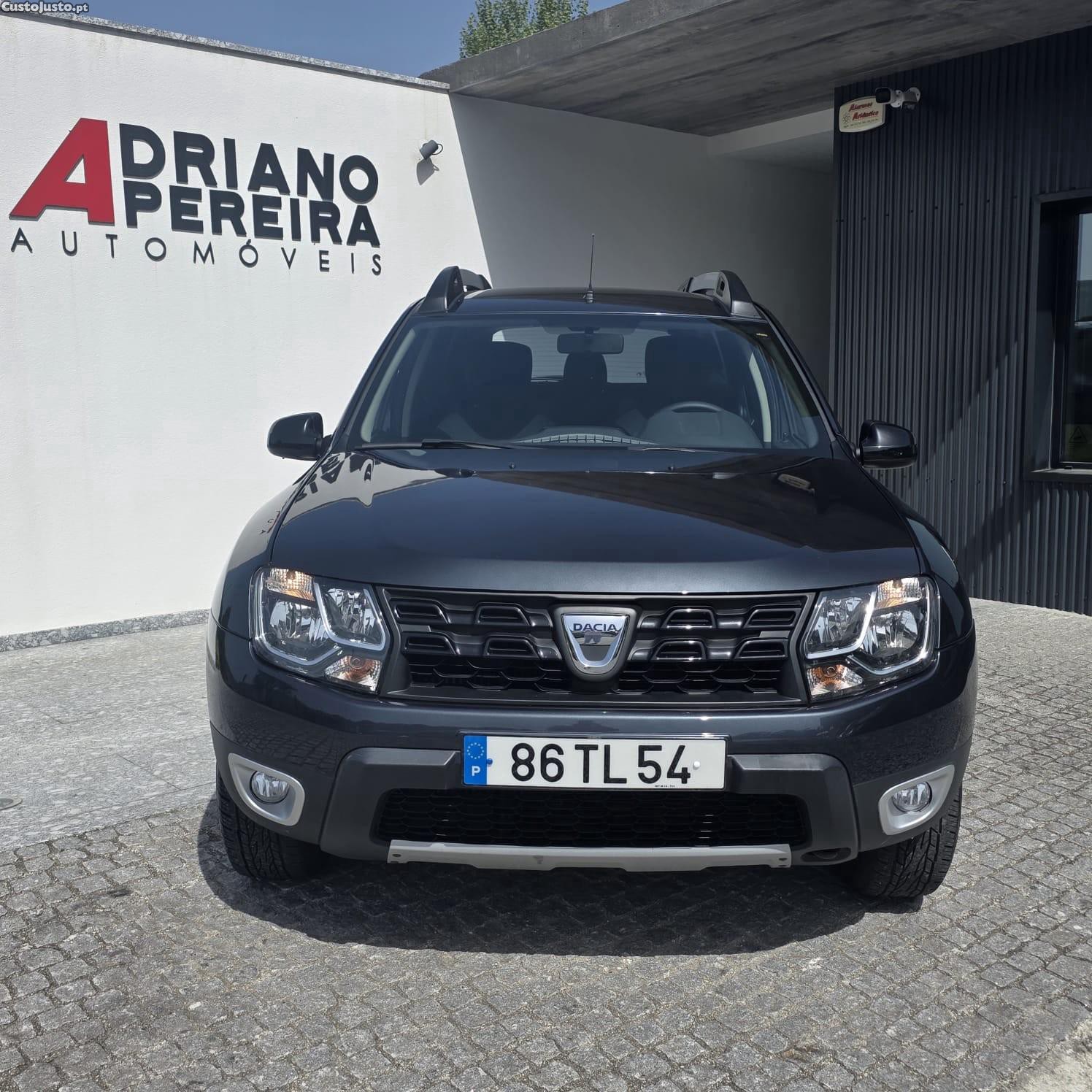 Dacia Duster 1.2 TCe SL Black Shadow — fotografia 17