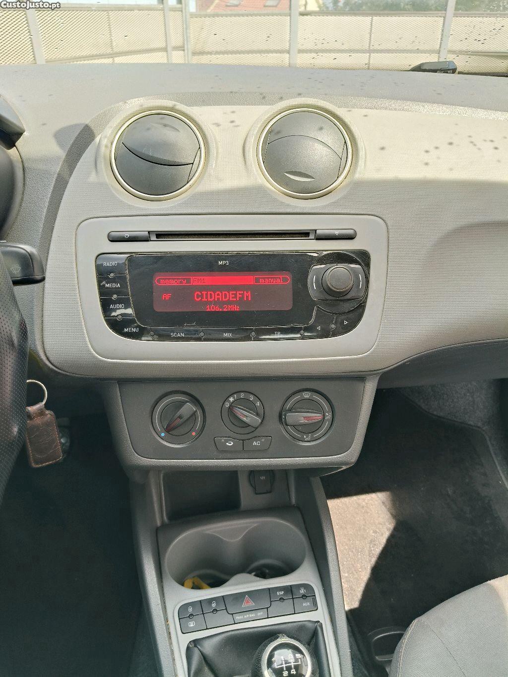 SEAT Ibiza — fotografia 2