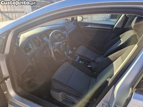 Volkswagen Golf 1.6 TDi GPS Edition — fotografia 9