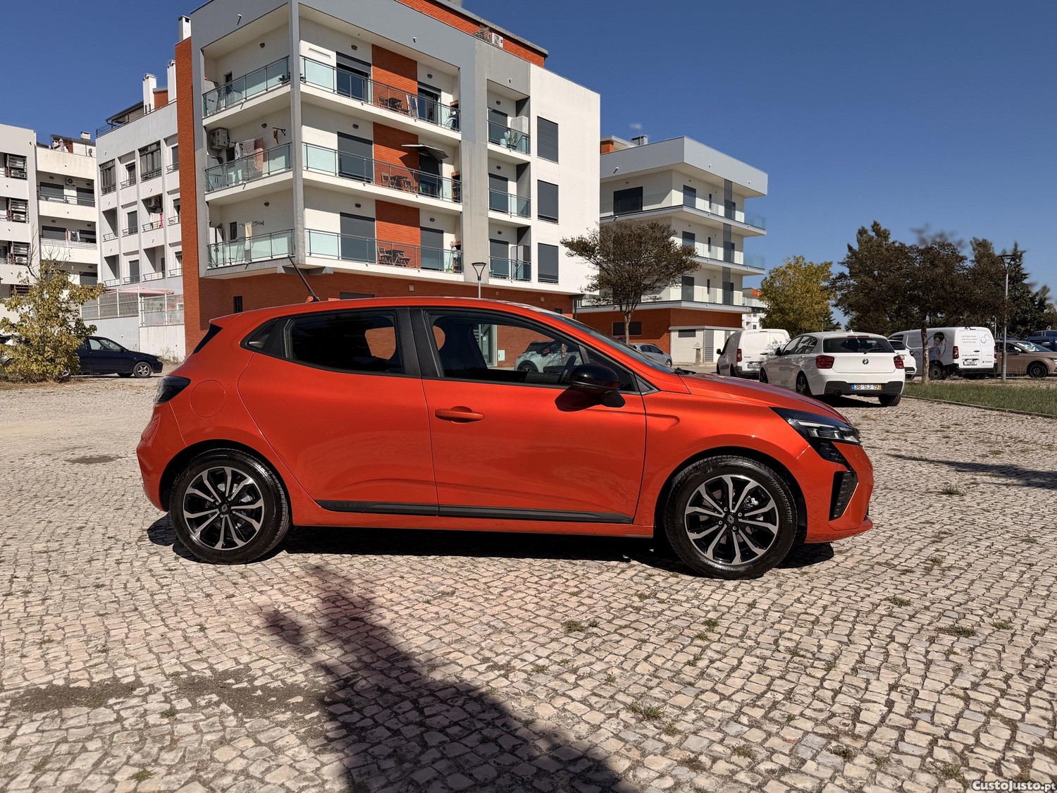 Renault Clio 1.6 E-TECH 145 — fotografia 11