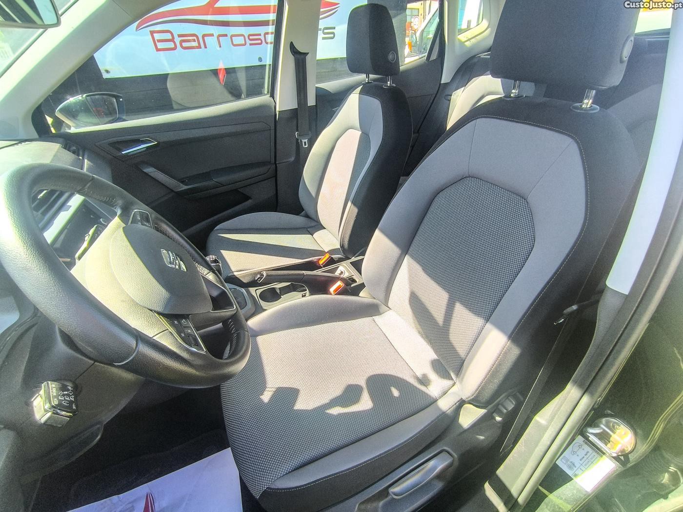 SEAT Arona 1.0 TSI Style — fotografia 4