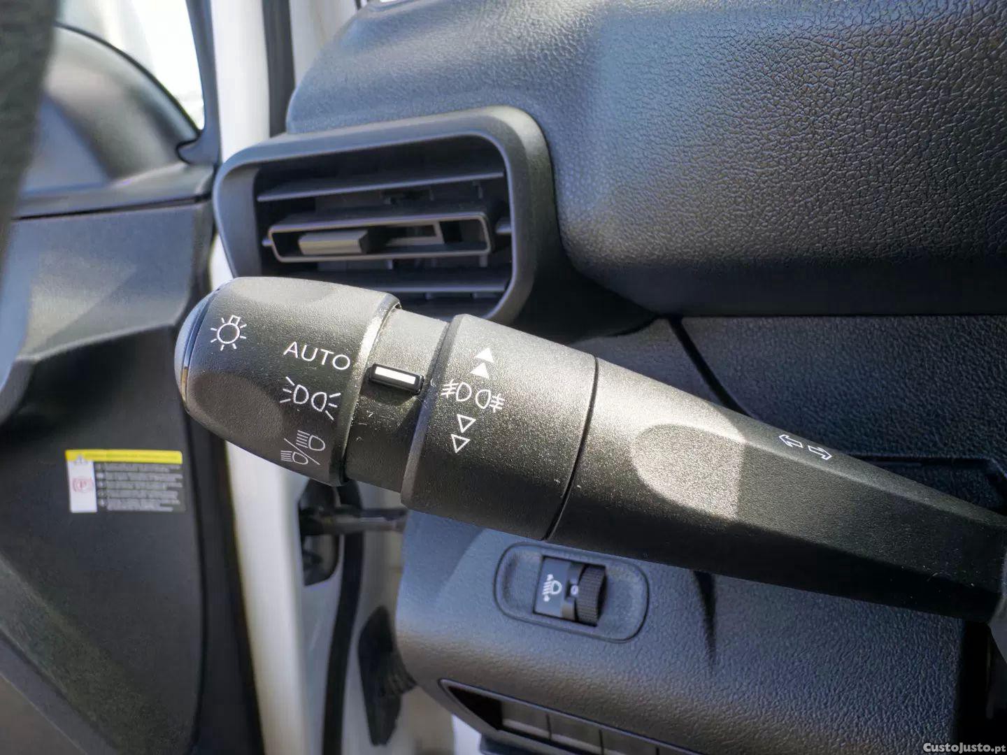 Peugeot Partner Premium l1 — fotografia 7