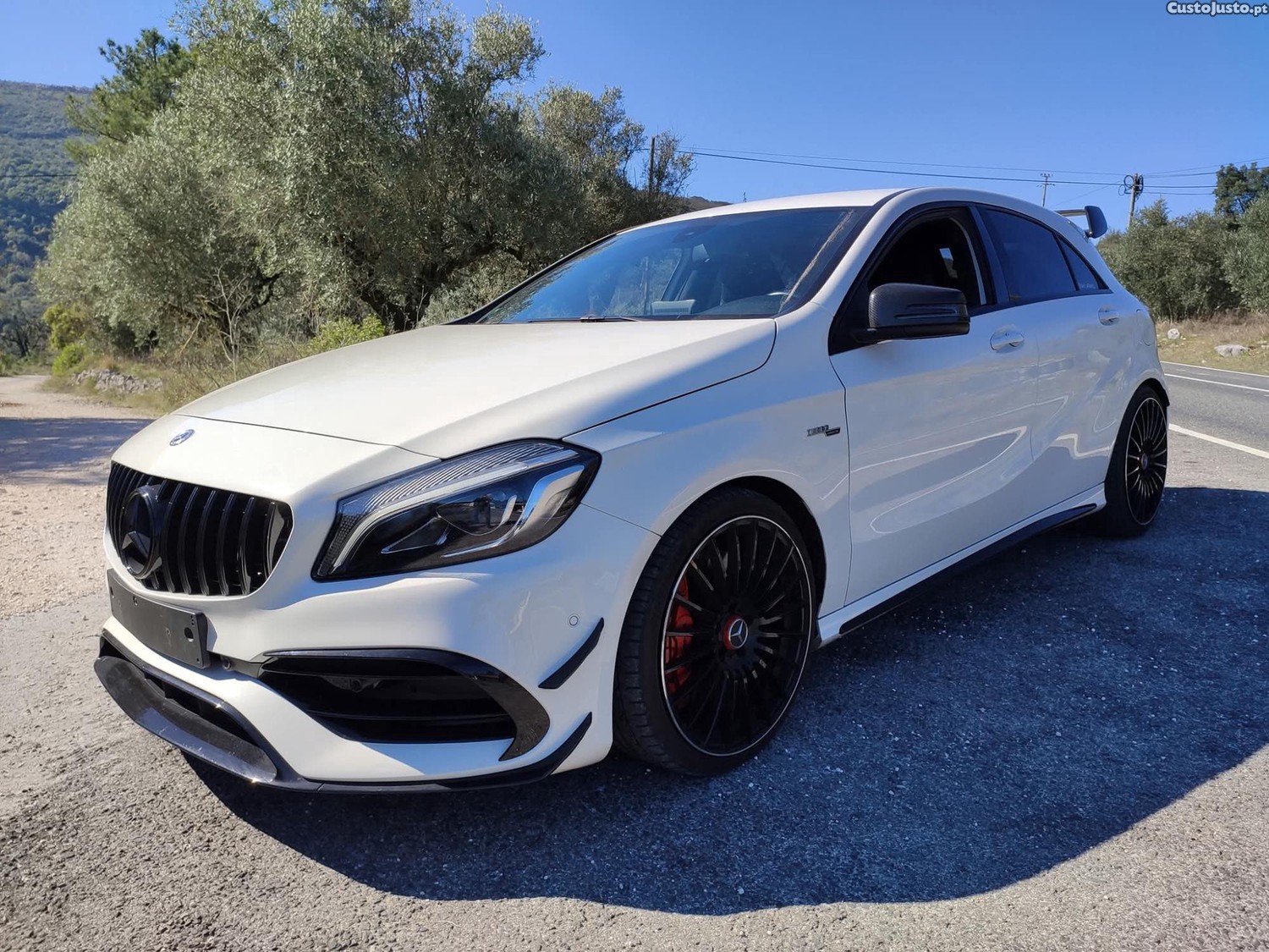Mercedes-Benz A 45 AMG 4-MATIC — fotografia 8