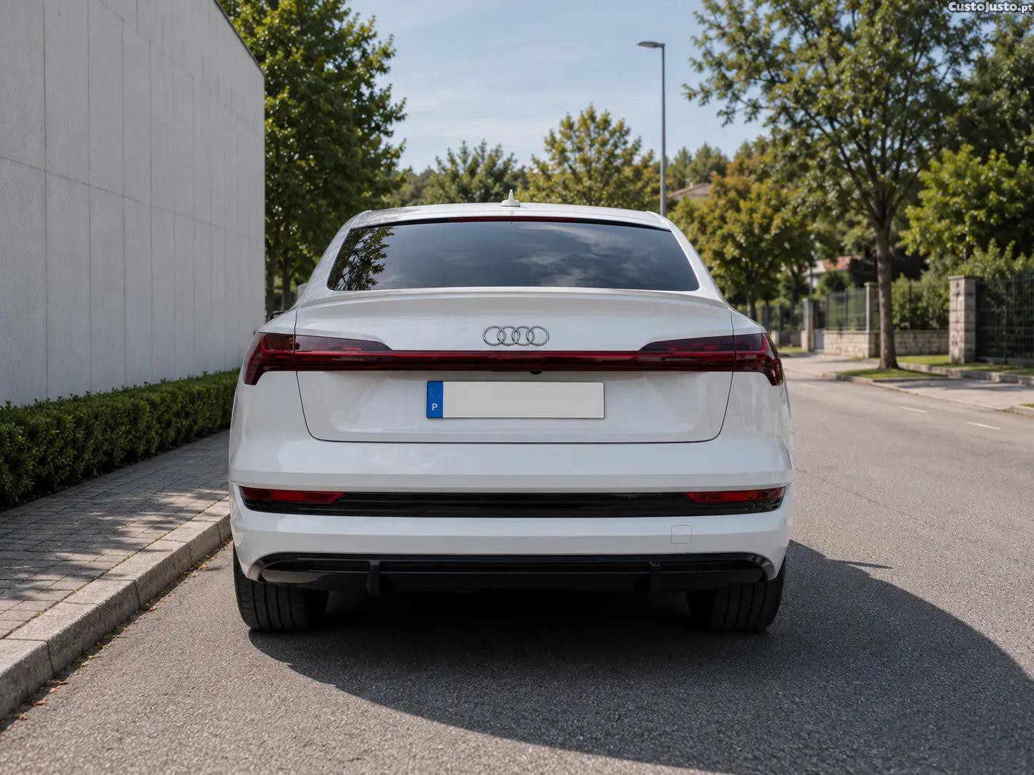Audi e-tron Sportback 55 — fotografia 8