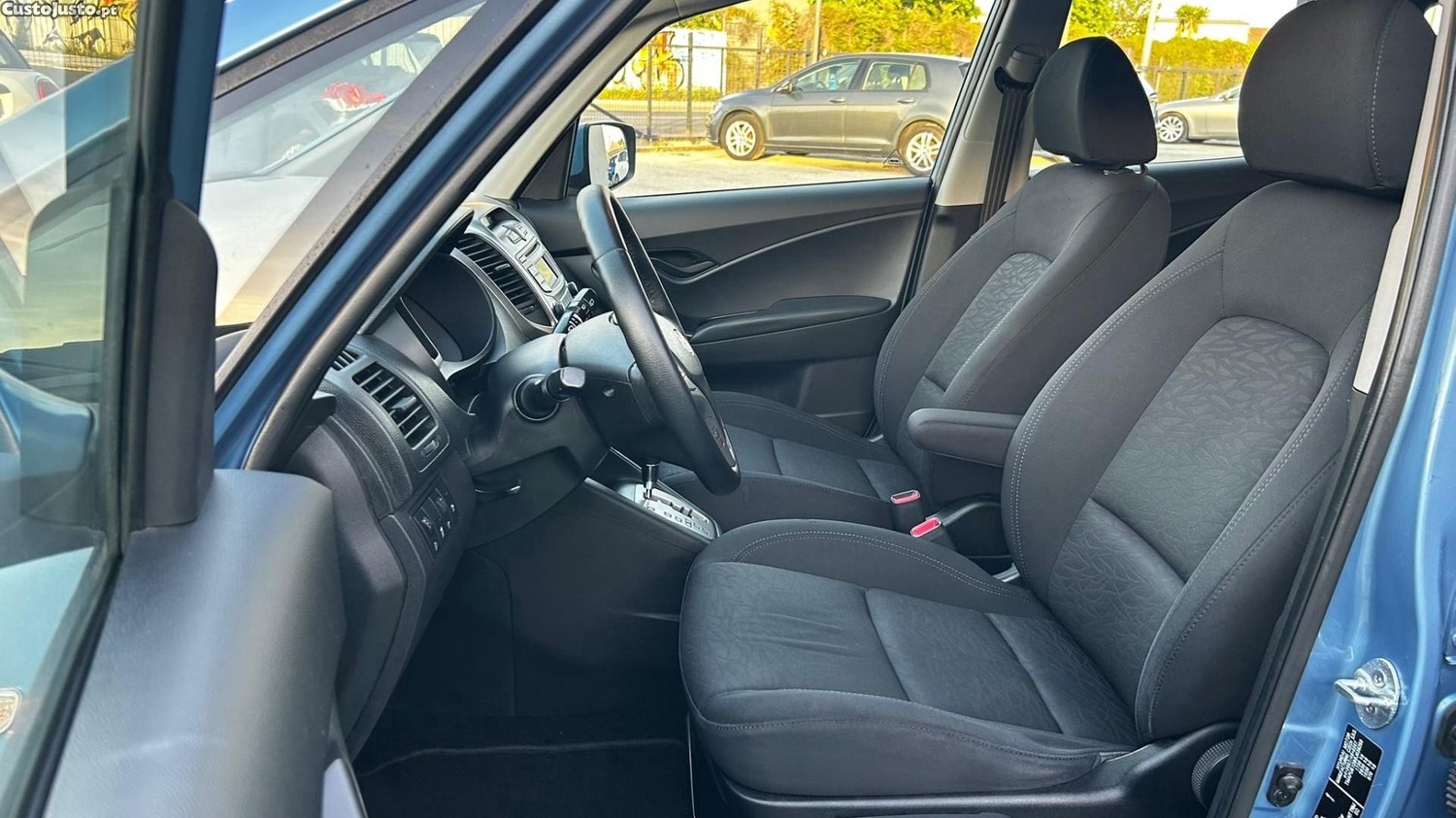 Hyundai ix20 1.6 CVVT Comfort AT — fotografia 6