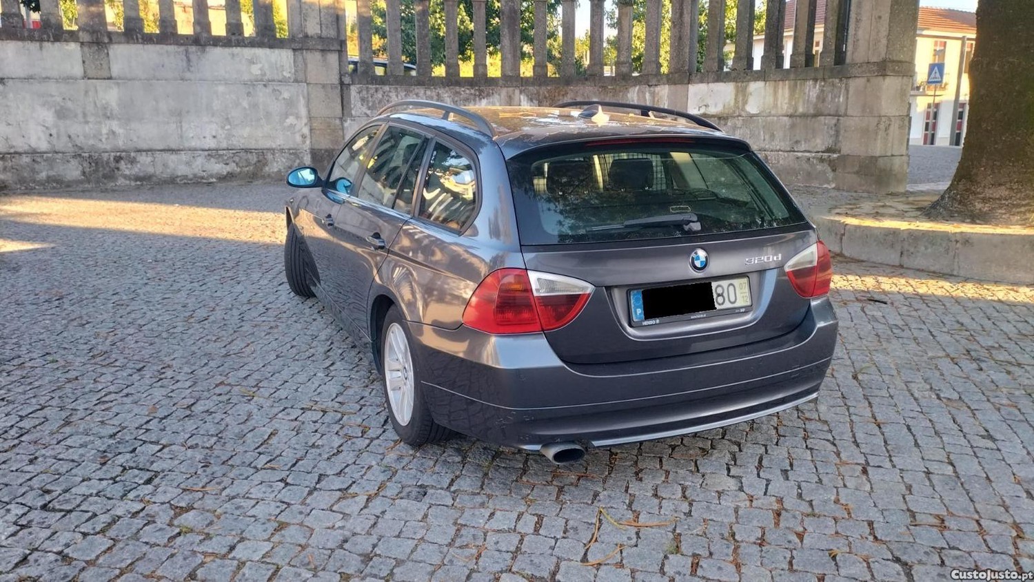 BMW 320 d Touring — fotografia 4