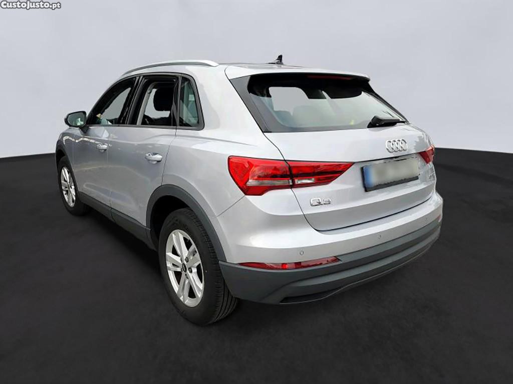 Audi Q3 35 TDI S tronic 150cv - 23 foto 5