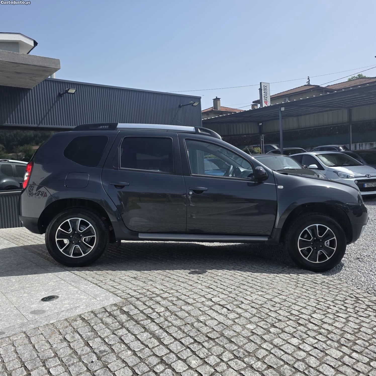 Dacia Duster 1.2 TCe SL Black Shadow — fotografia 14