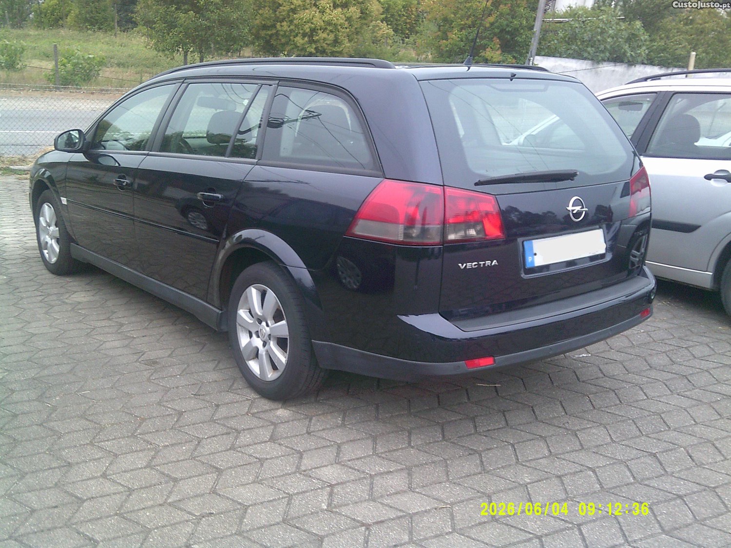 Opel Vectra (Station Wagon) — fotografia 2