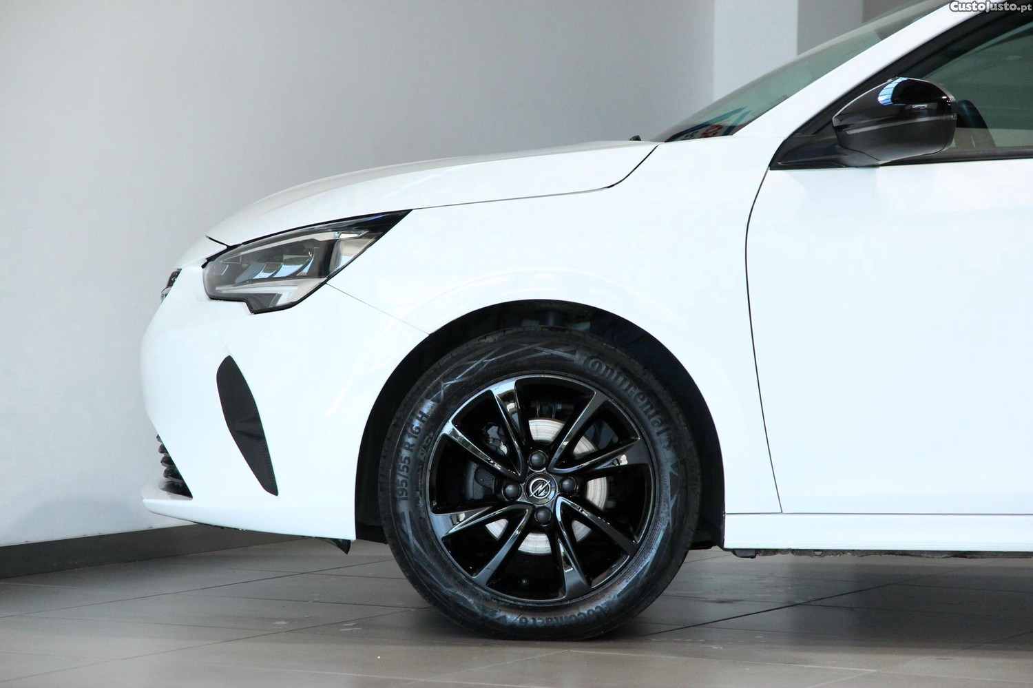 Opel Corsa 1.2 Business — fotografia 17