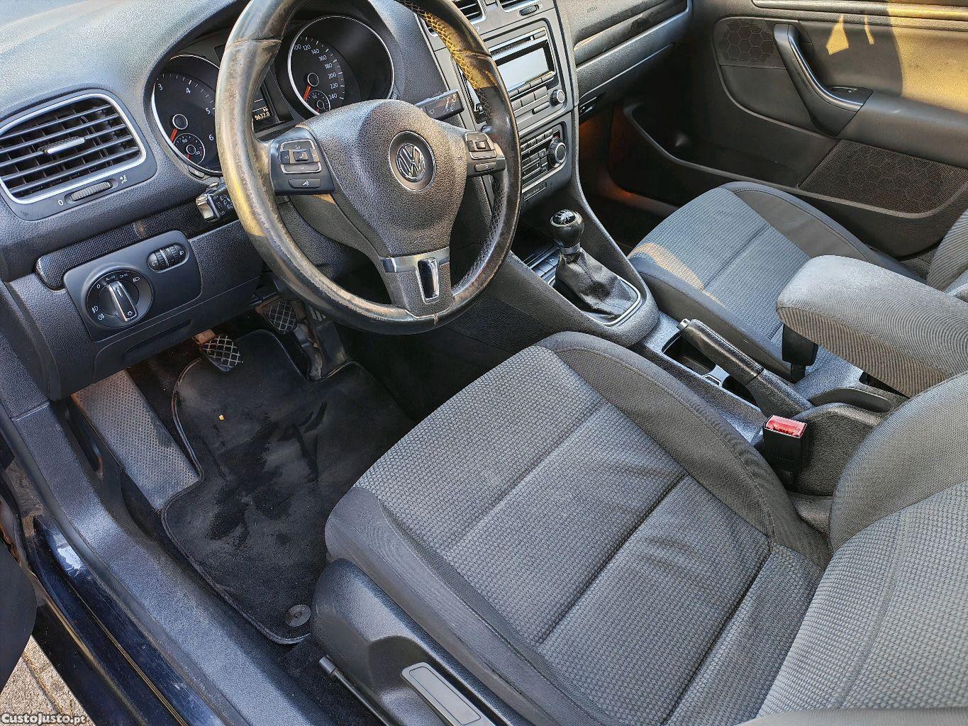 Volkswagen Golf 1.6 TDI Variant — fotografia 2