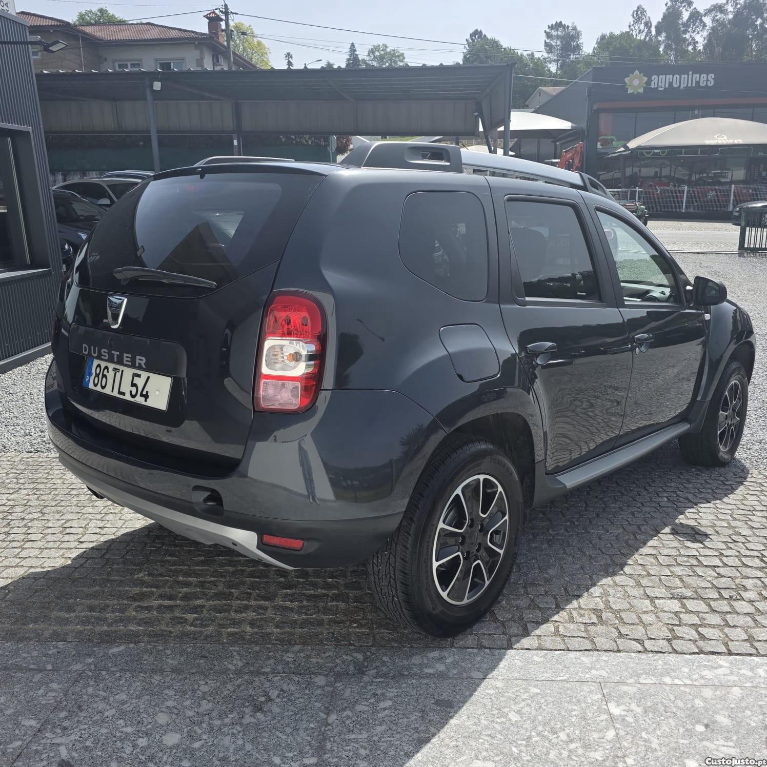 Dacia Duster 1.2 TCe SL Black Shadow — fotografia 24