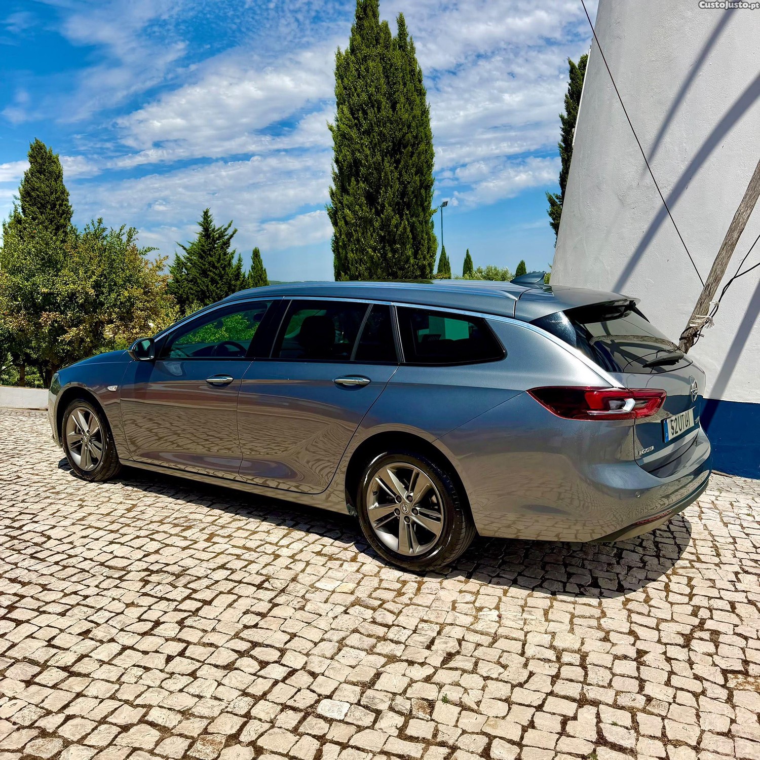 Opel Insignia Sport Tourer 1.6 innovation — fotografia 7