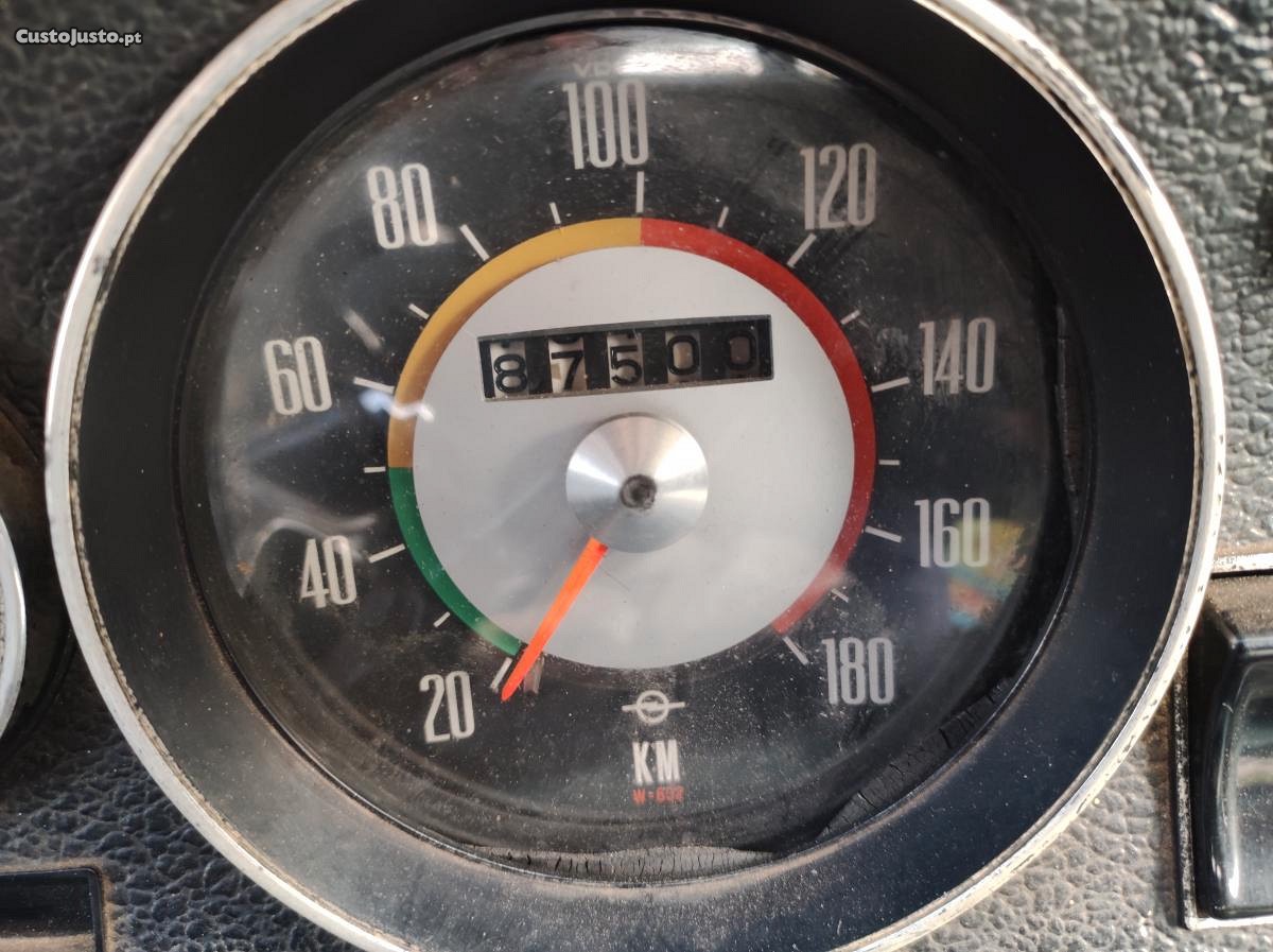 Opel Rekord 1700 — fotografia 4