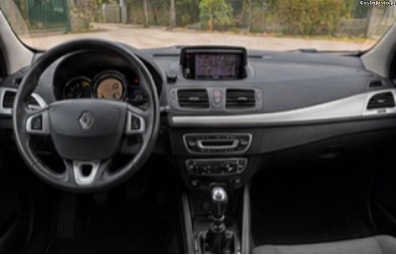 Renault Mégane 1.5 dci Sport Tourer — fotografia 3