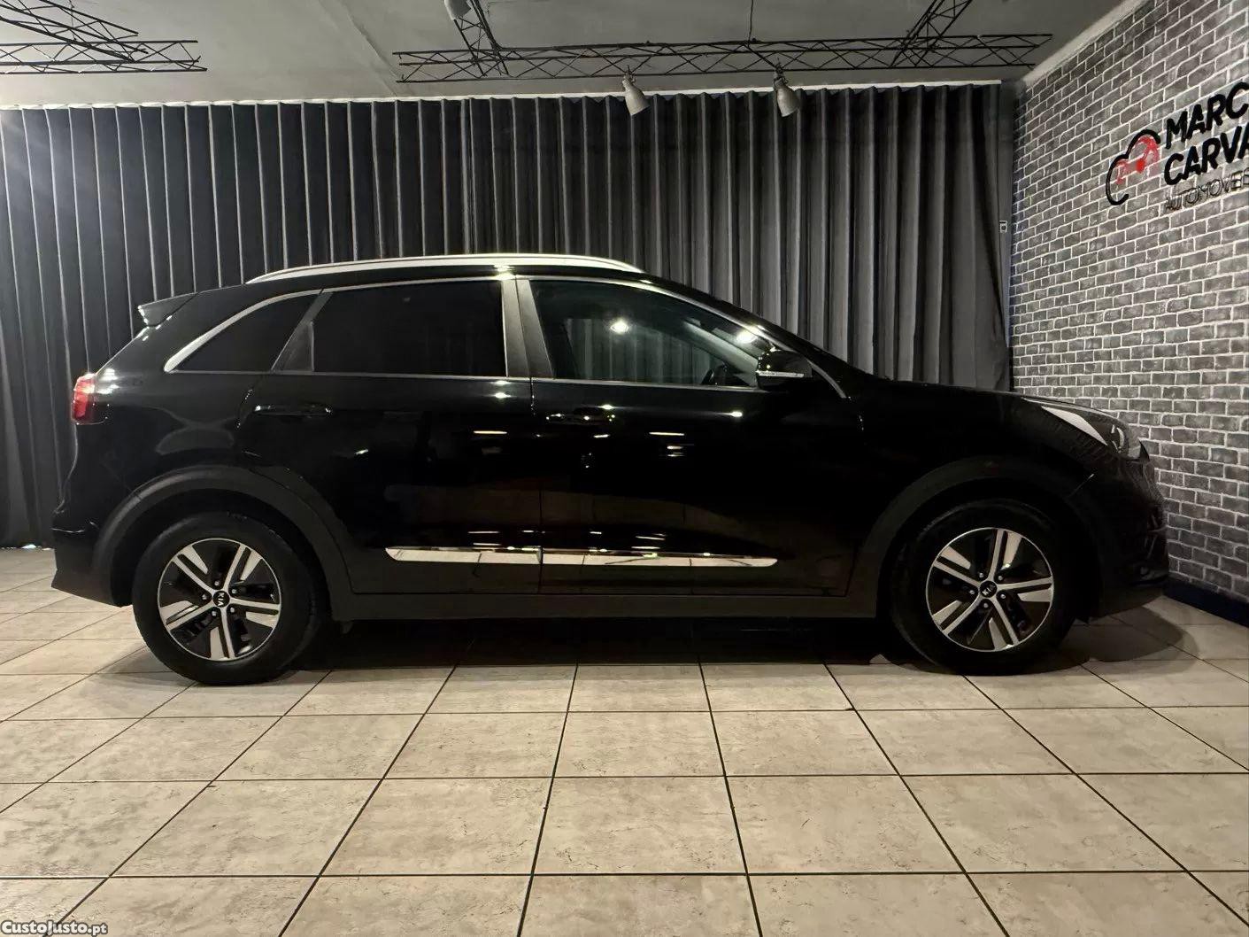 Kia Niro 1.6 gdi phev urban — fotografia 14