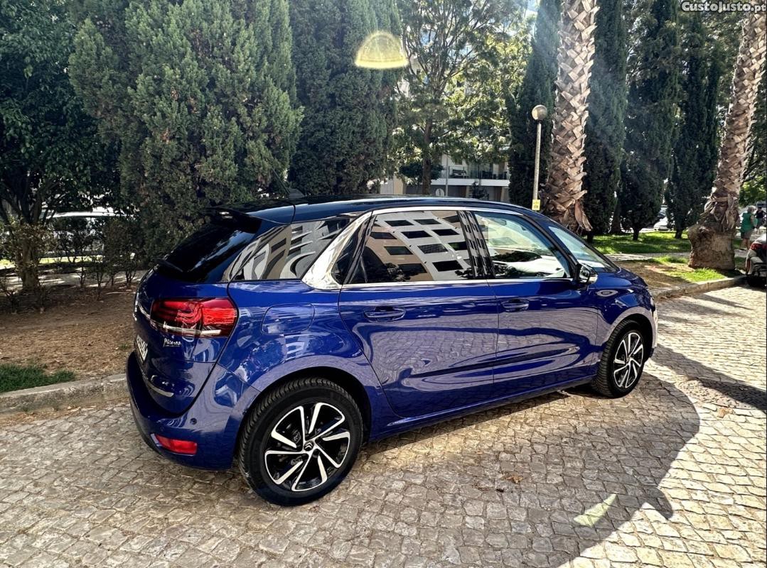 Citroën C4 Picasso — fotografia 6